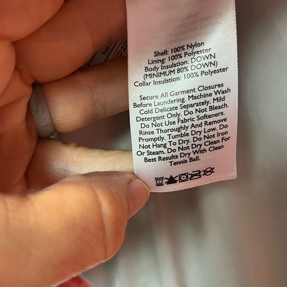 Eddie Bauer Women’s Pink Puffer Vest S Down Lightweight Full Zip Quilted Cozy - Picture 5 of 9